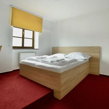 Guest house Pivovarsky Dvur Lipan 3*