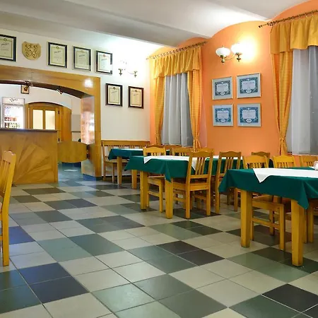 Guest house Pivovarsky Dvur Lipan 3*